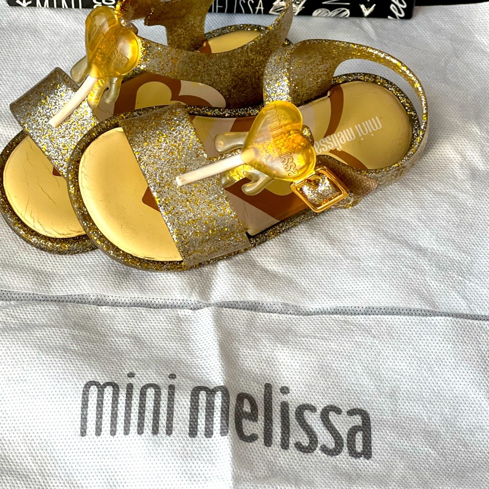 Mini Melissa